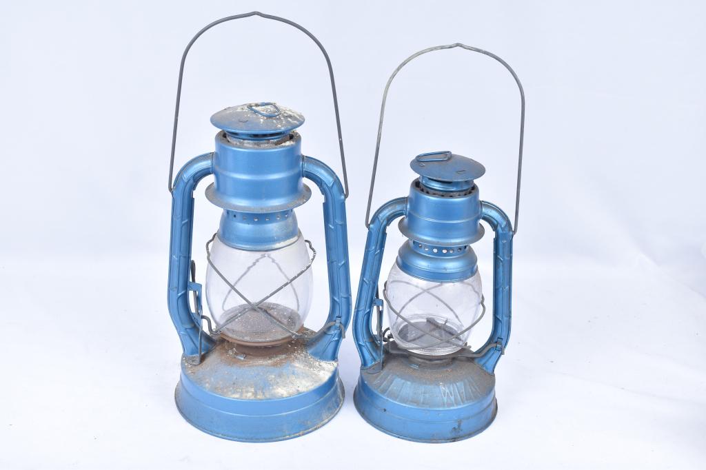 2 Blue Dietz Lanterns 1-Little Wizard & 1 -#8 Air Both: 2 Blue Dietz Lanterns 1-Little Wizard & 1 -#8 Air Both for one money Both for one money
