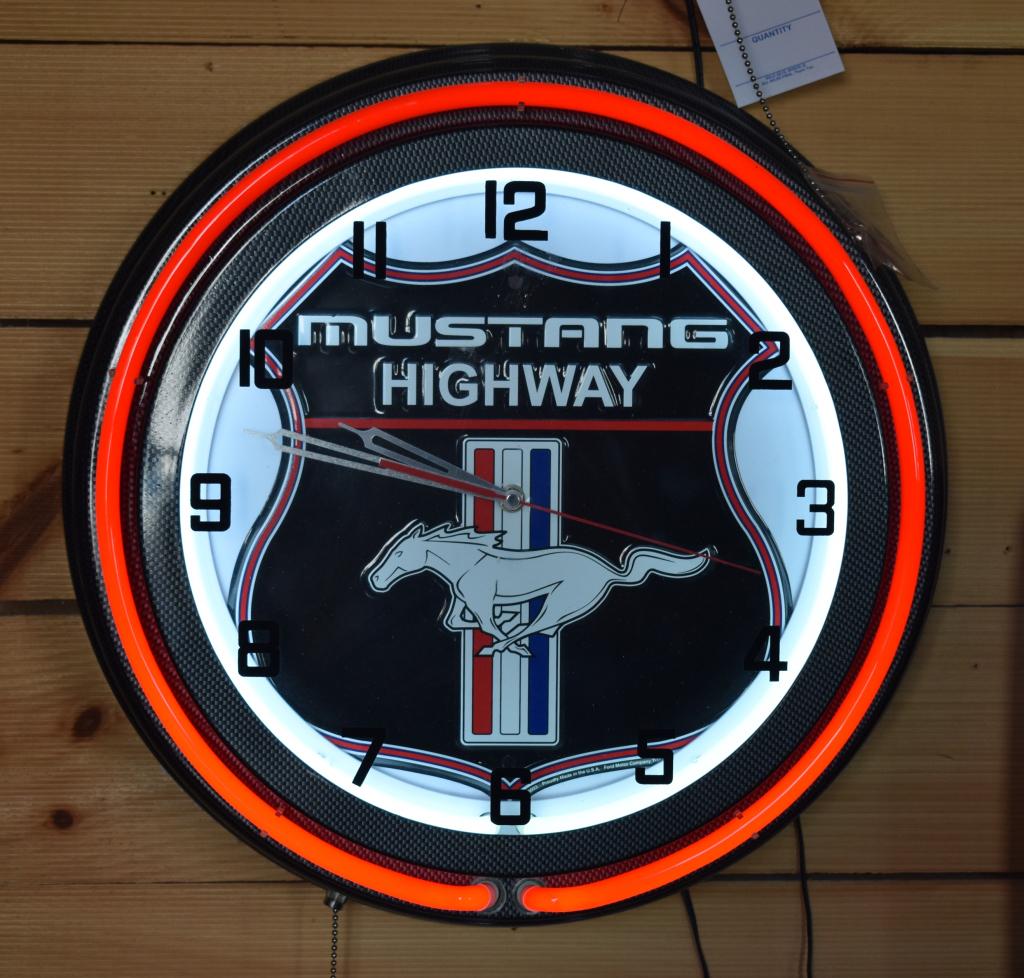 Mustang Highway Ford Clock with Neon: Mustang Highway Ford Clock with Neon