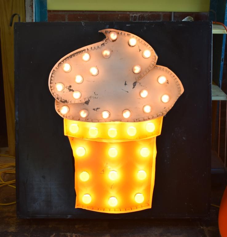 1940s Box Light Ice Cream Sign Double Sided: 1940s Box Light Ice Cream Sign Double Sided Measures approximately 42.5" wide