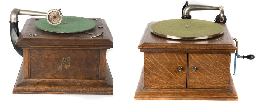 A Victor tabletop Victrola & Columbia Gramophone: Victrola model VV-VIA, circa 1912. With records. 9in. H x 15in. W.
