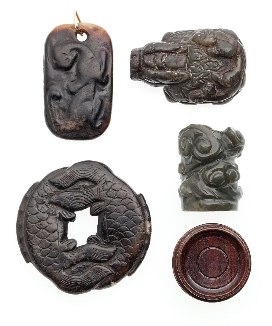 Four Chinese jade carvings (1 of 5)