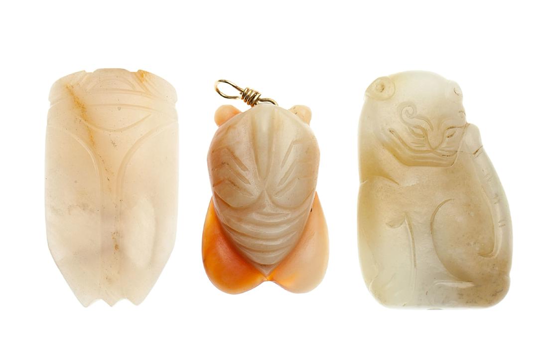 Three Chinese jade pendants (1 of 5)