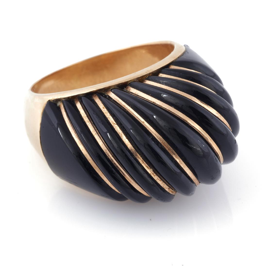An onyx, 14k yellow gold ring (1 of 6)