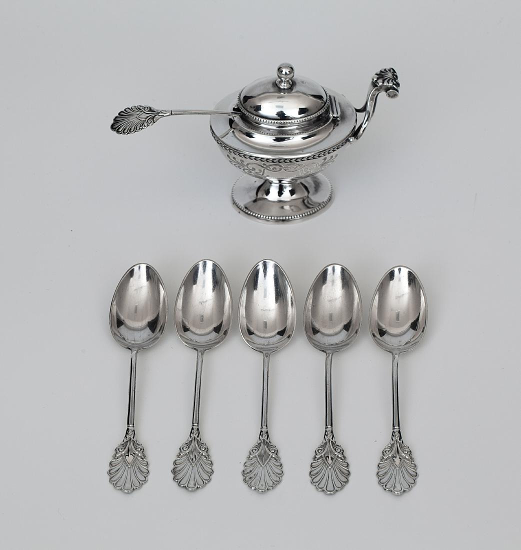 An American Victorian sterling Neoclassical mustard pot (1 of 5)