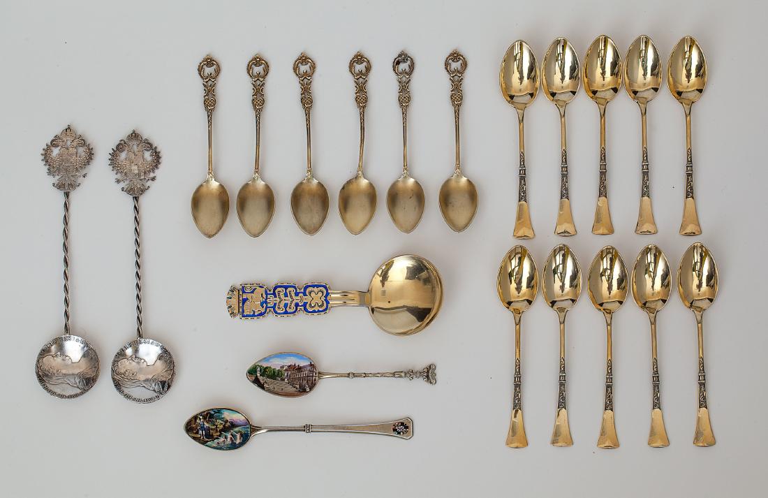 A group of gilt 800 standard silver coffee spoons (1 of 5)