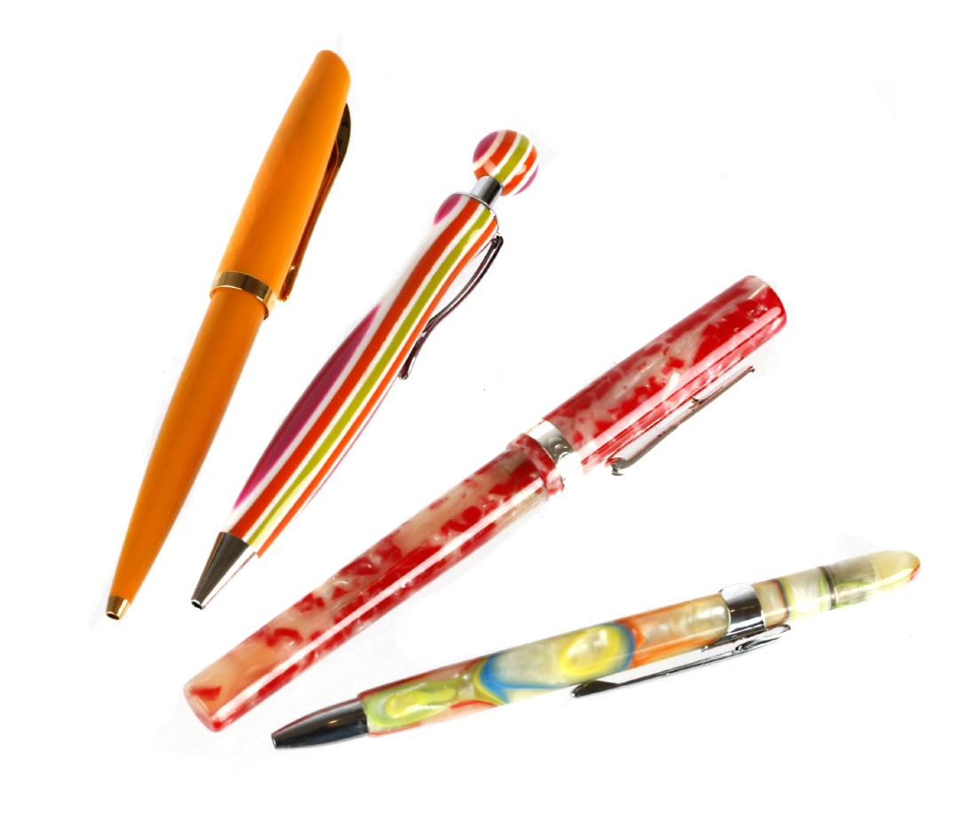 A lot of eleven pens (1 of 1)