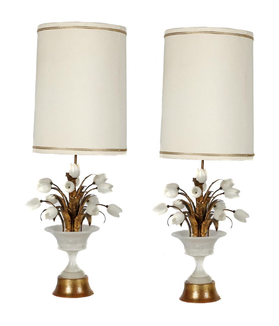 Pair of Hollywood Regency style lamps (1 of 2)