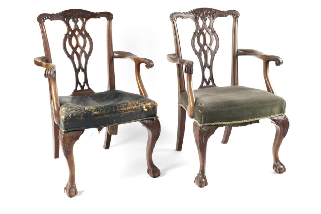 A pair of Chippendale mahogany armchairs (1 of 7)