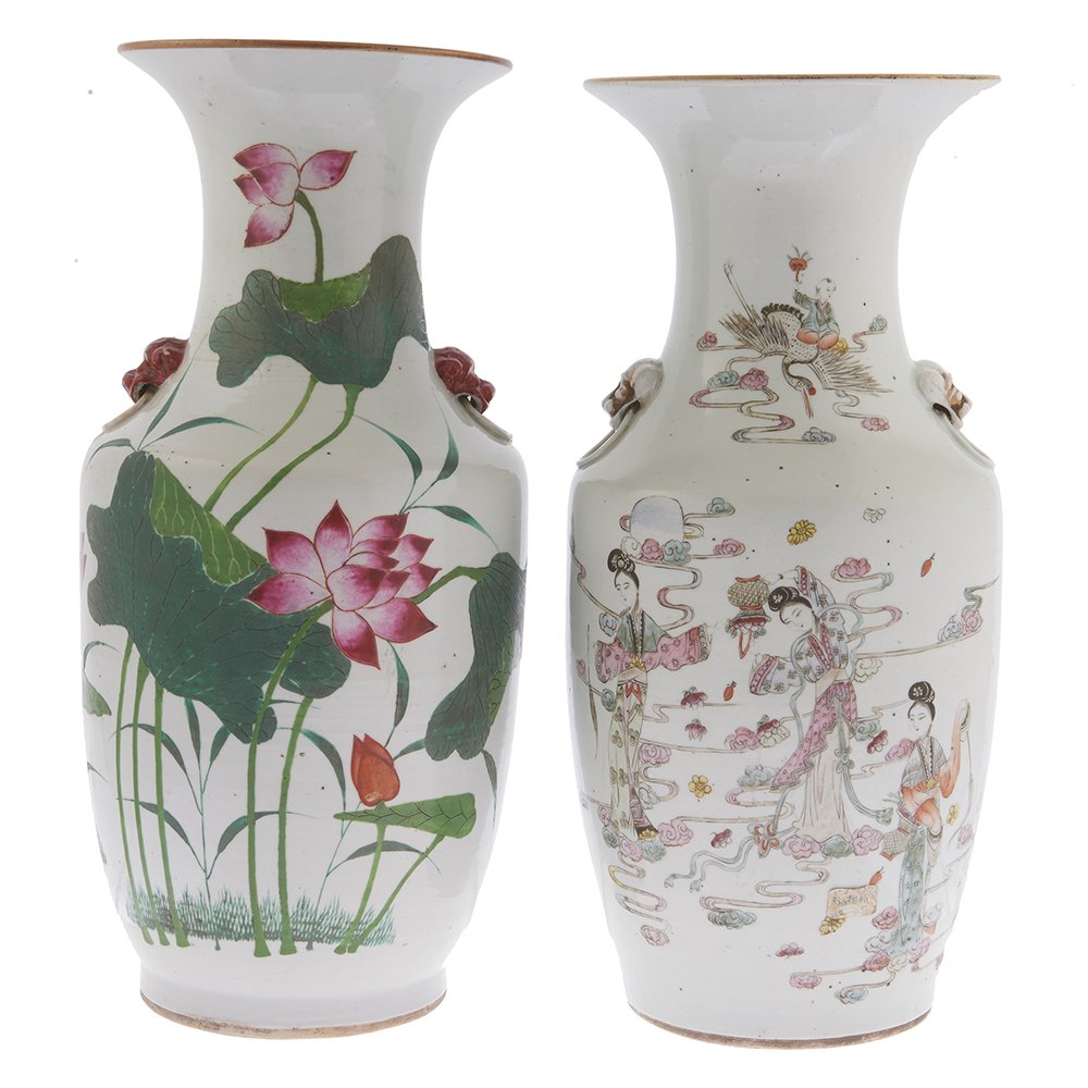 A pair of Chinese famille rose vases (1 of 6)