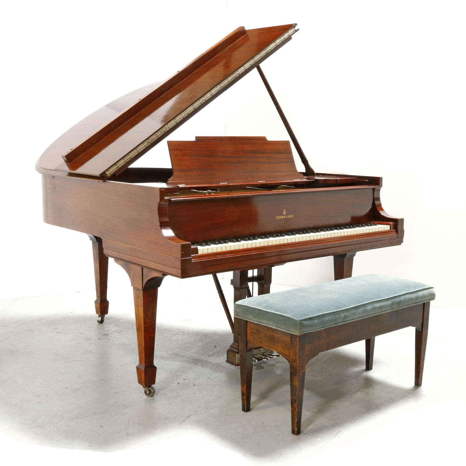 Steinway Baby Grand Piano (1 of 9)