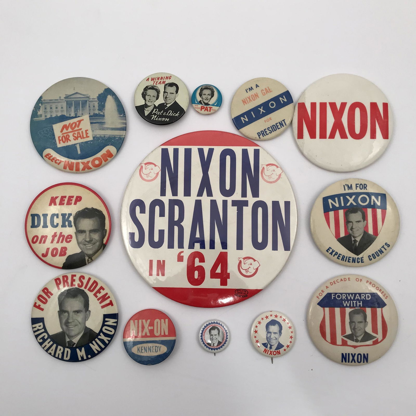 40 1968 and Earlier Richard Nixon Campaign Buttons (1 of 3)