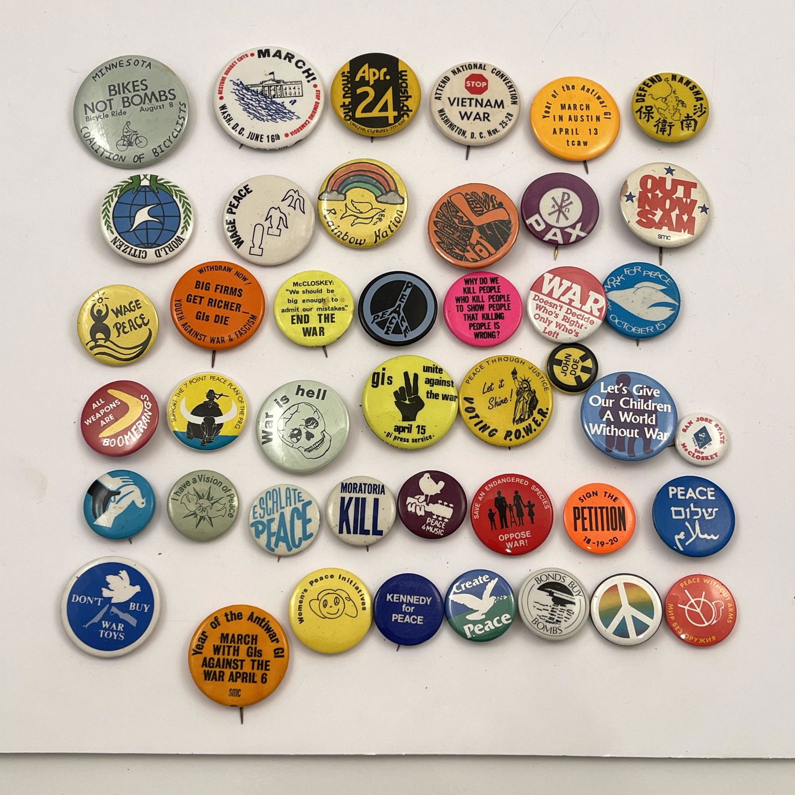 75 Vintage Vietnam Peace Anti War Buttons (1 of 2)
