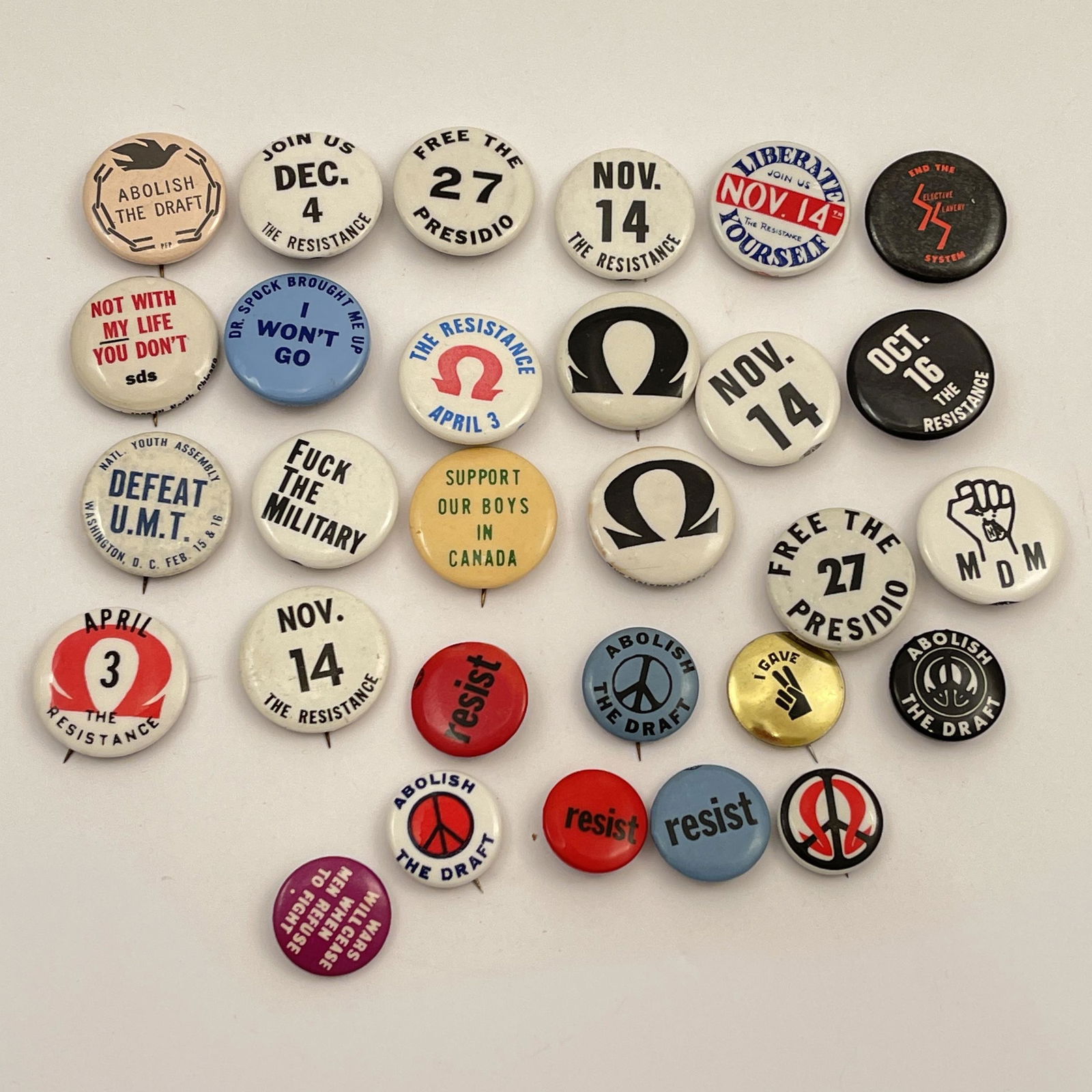 60 Vintage Vietnam War Anti Draft Buttons (1 of 2)