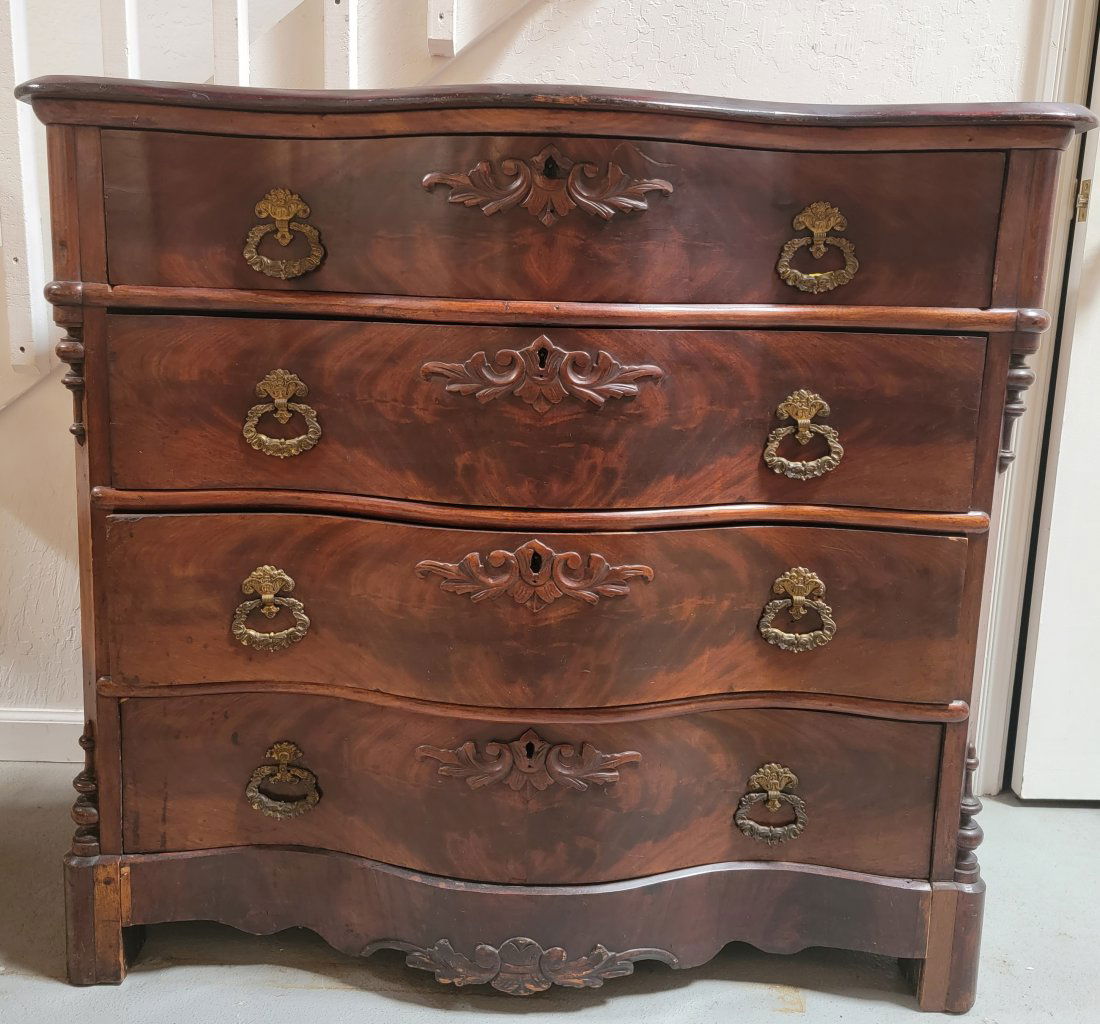 Victorian Mahogany Chest of Drawers (1 of 4)