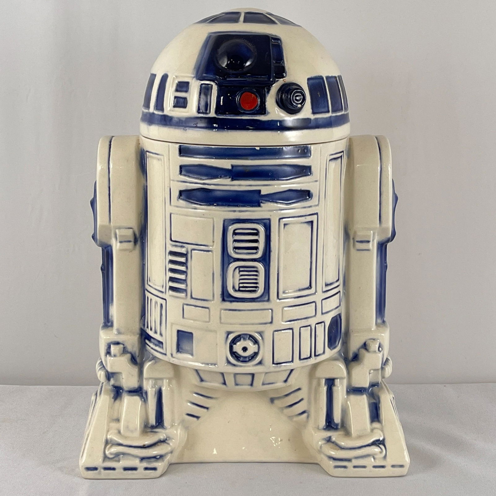 Rare Vintage Kelloggs Star Wars Episode III - 2005 R2D2