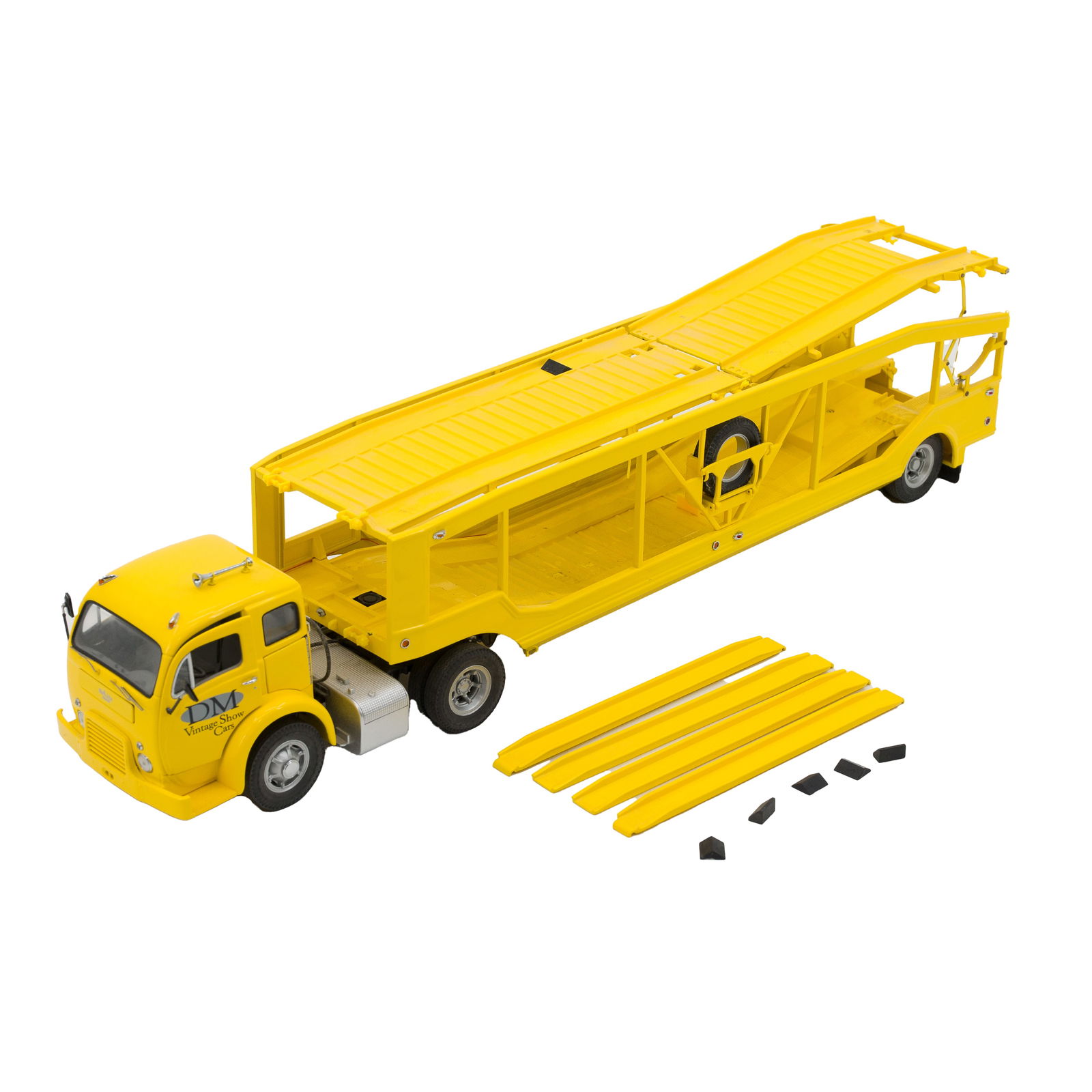 1/24 Scale Danbury Mint Gmc Car Carrier