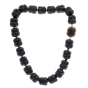 Carved Onyx. 14k Yellow Gold Necklace
