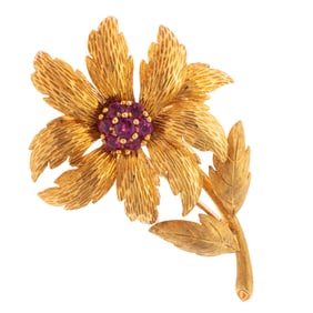 Ruby, 18k Yellow Gold Flower Pin