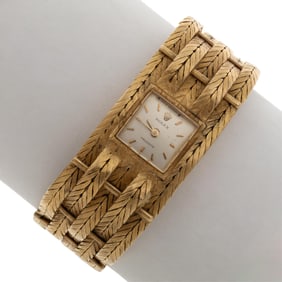 Vintage Ladies 18k Yellow Gold Wristwatch