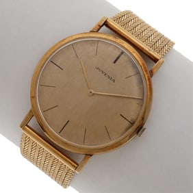 Gent's Juvenia 18k Yellow Gold Wristwatch