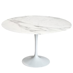 Eero Saarinen Tulip Table