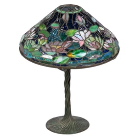 Tiffany Flowering Water Lily Lamp