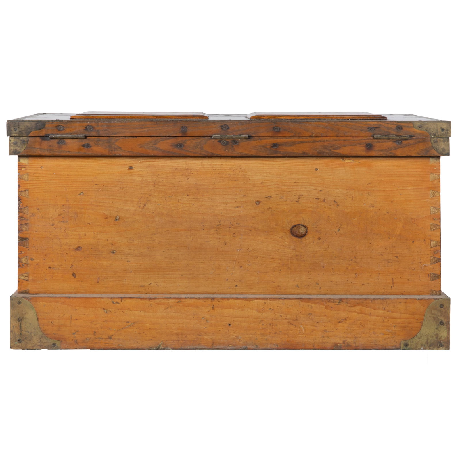 Campaign Style Chest - 5
