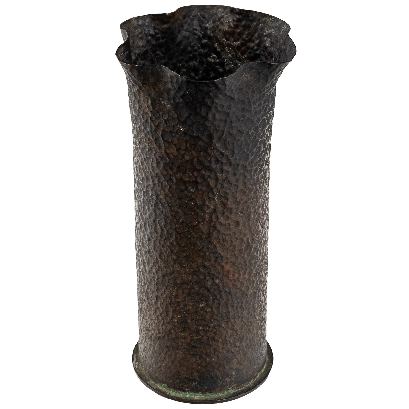 Hammered Copper WWI Artillery Shell Vase Trench Art: Hammered Copper WWI Artillery Shell Vase Trench Art Hammered Copper WWI artillery shell vase trench art, having a flared, ruffled rim. Base impressed with marks 'HL', 'St', 'JANR', '1918', '67%Cu',