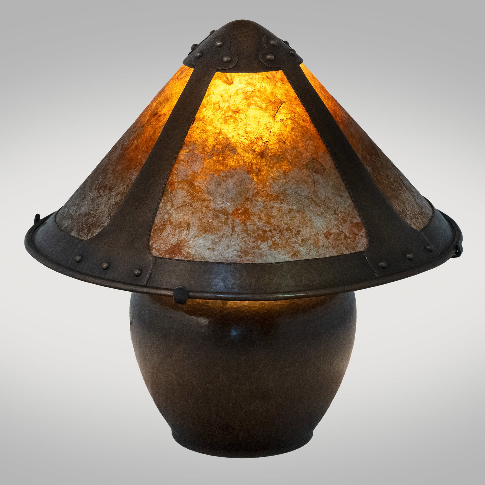 Dirk Van Erp Hammered Copper Boudoir Lamp: Dirk Van Erp Hammered Copper Boudoir Lamp Dirk van Erp (1860 - 1933) hammered copper 'Bean Pot' boudoir lamp with mica shade. Impressed open-box windmill mark to underside of base 'Dirk van Erp' and