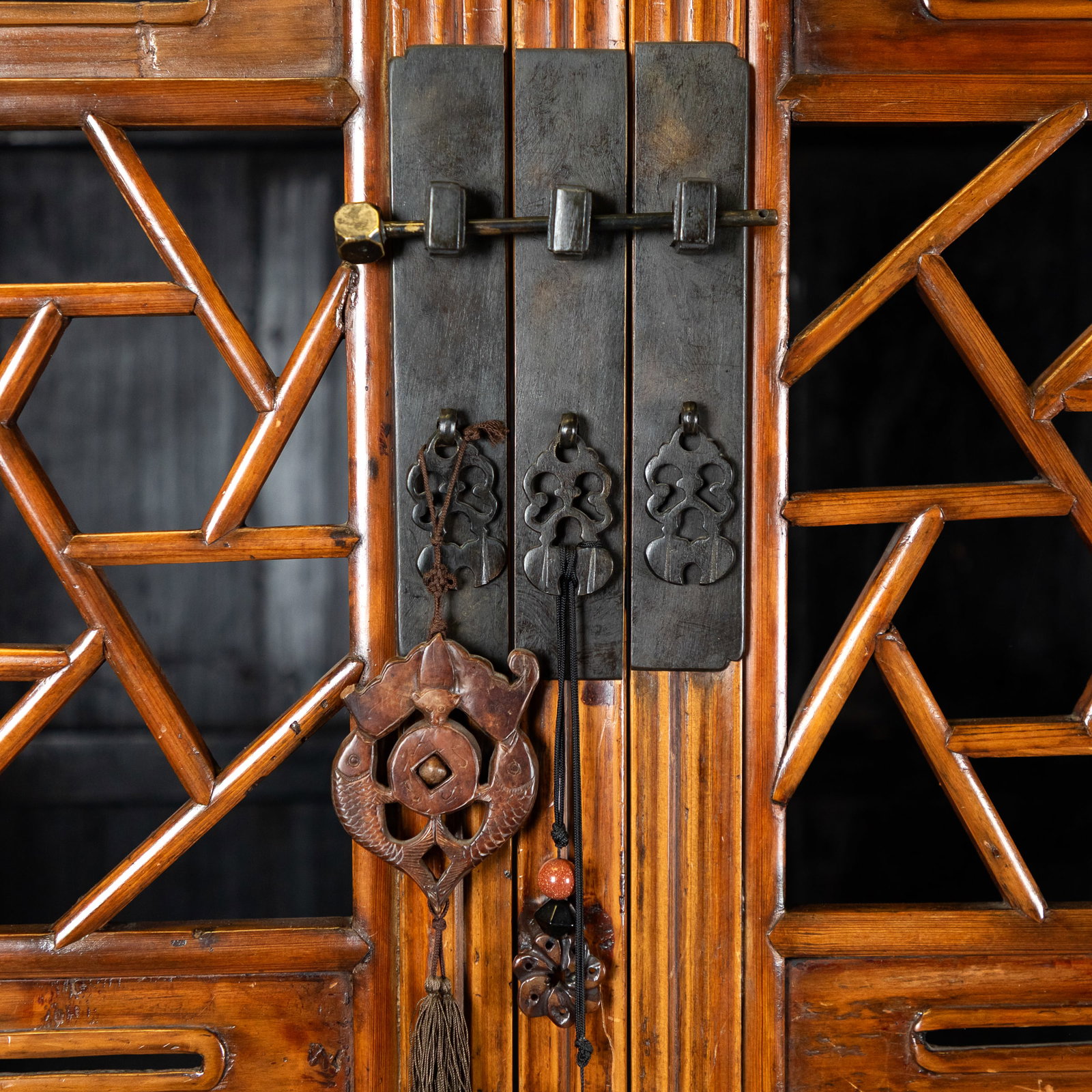 Chinese Export Cabinet - 5
