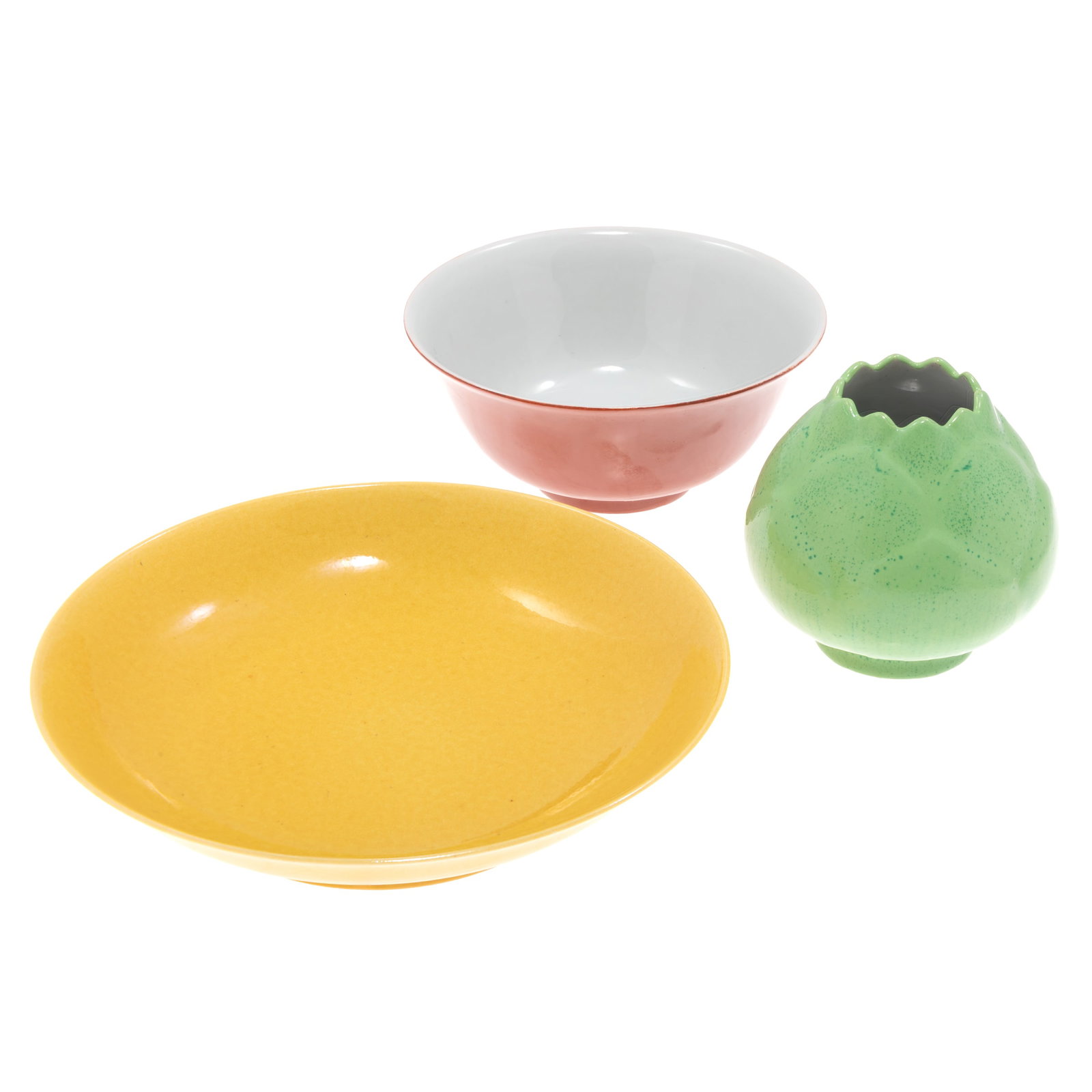 Three Chinese Monochrome Glaze Porcelain Items.: Three Chinese Monochrome Glaze Porcelain Items. Comprising: a green glazed pomegranate-form vase or water coupe with a lobed body and irregular flared mouth, bearing an apocryphal Qianglong mark to