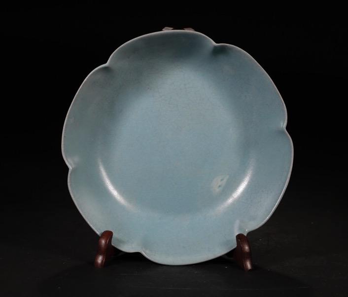 CHINESE RU KILN PLATE (1 of 6)