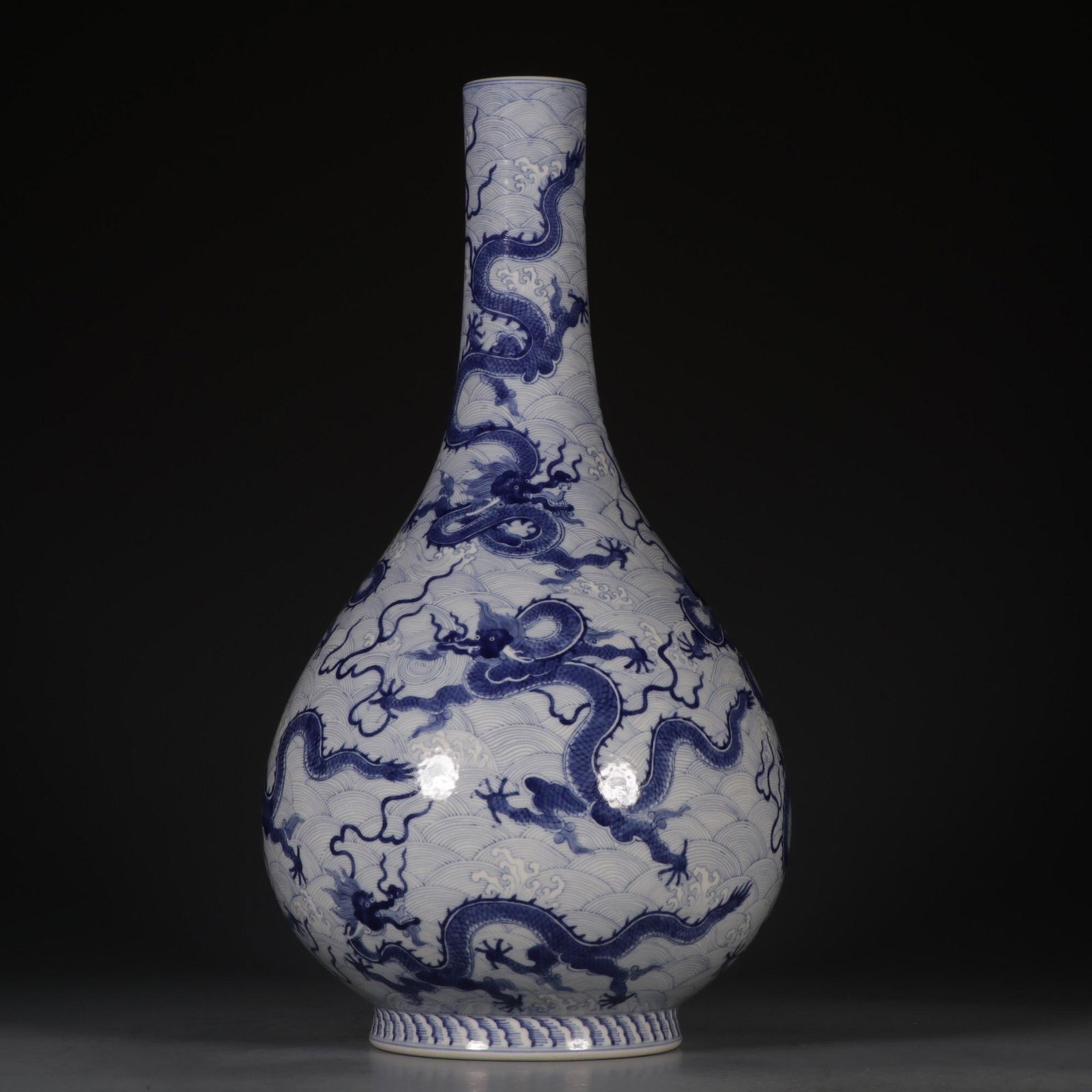 YONGZHENG MARK, CHINESE BLUE & WHITE DRAGON VASE (1 of 7)