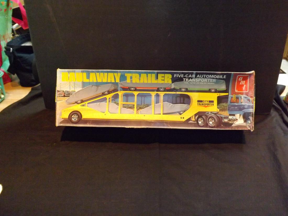 VINTAGE HAULAWAY TRAILER AMT MODEL KIT (1 of 9)