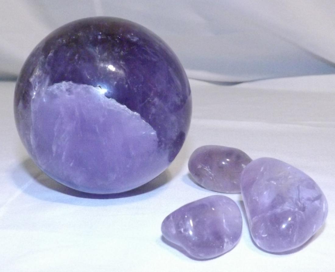 AMETHYST QUARTZ BALL & 3 STONES (1 of 4)
