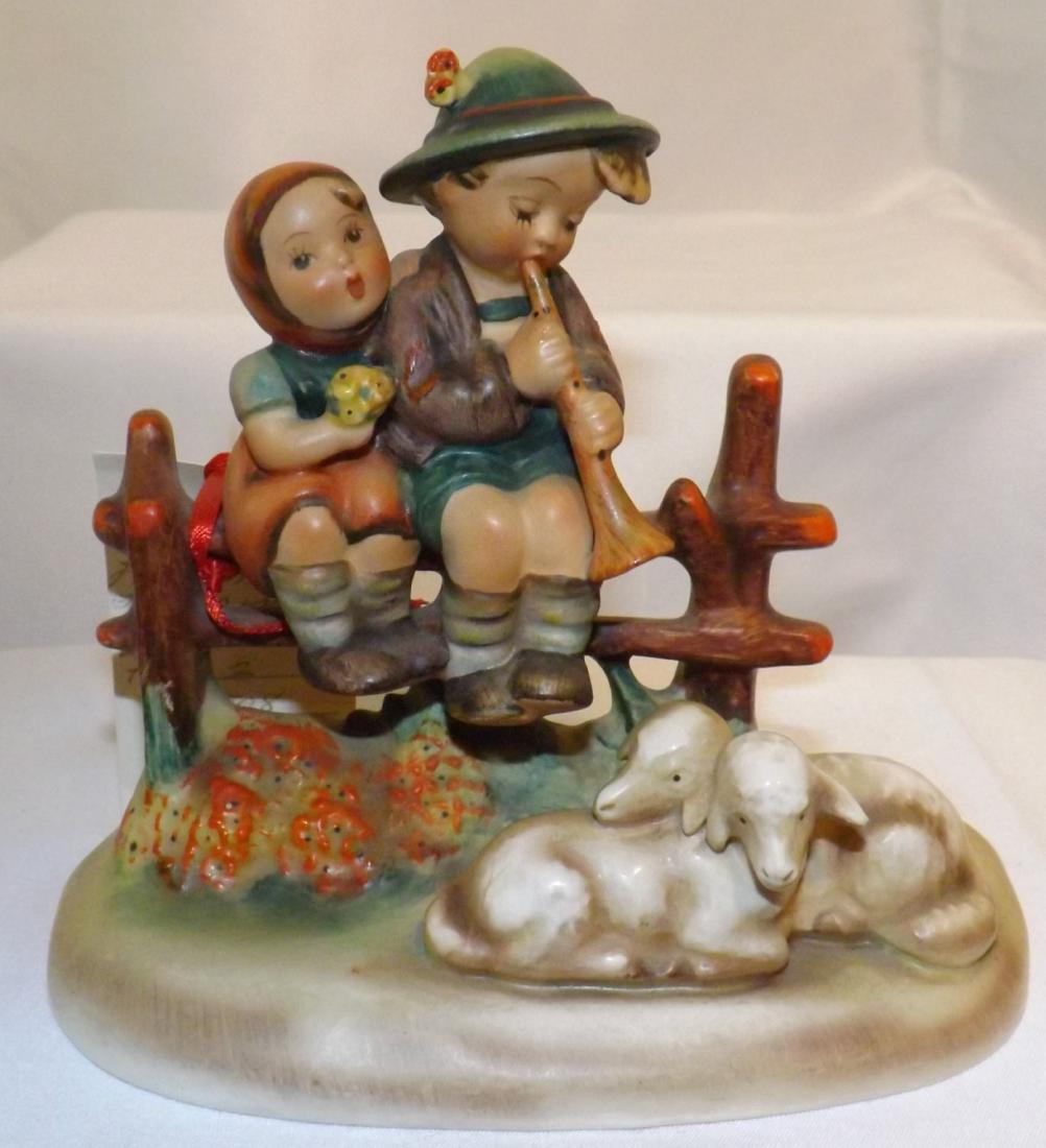 HUMMEL GOEBEL EVENTIDE FIGURINE (1 of 5)