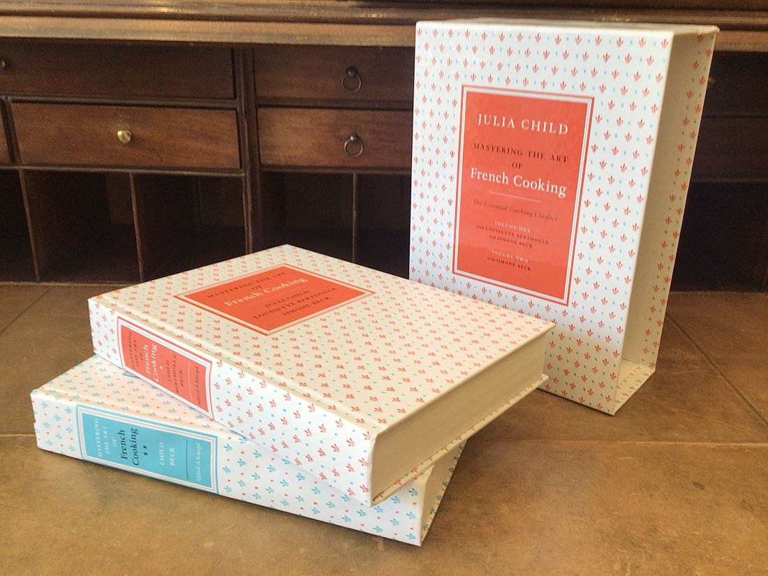 2 Vol. Mastering The Art of French Cooking ~Julia Child: Julia Child 2 Volume Boxed Slipcover set of Mastering The Art of French Cooking 16th printing in 2016 with illustrations by Sidonie Coryn. Excellent condition and looks like it was barely used.Perfect