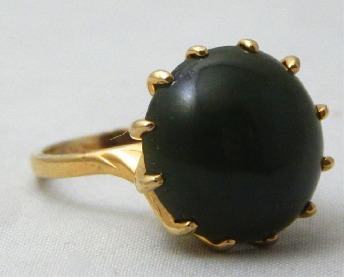 10k Yellow Gold and Dark Green Stone Ring (1 of 4)
