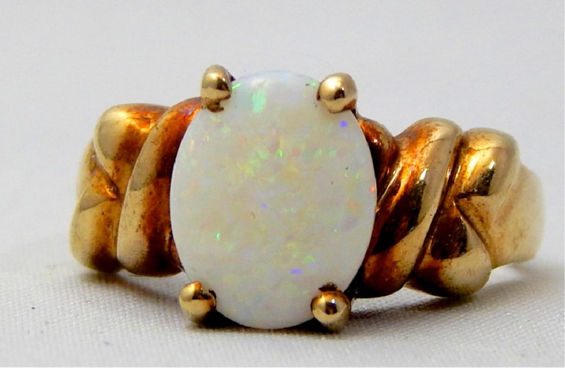 10k Yellow Gold and Opal Ring (1 of 4)