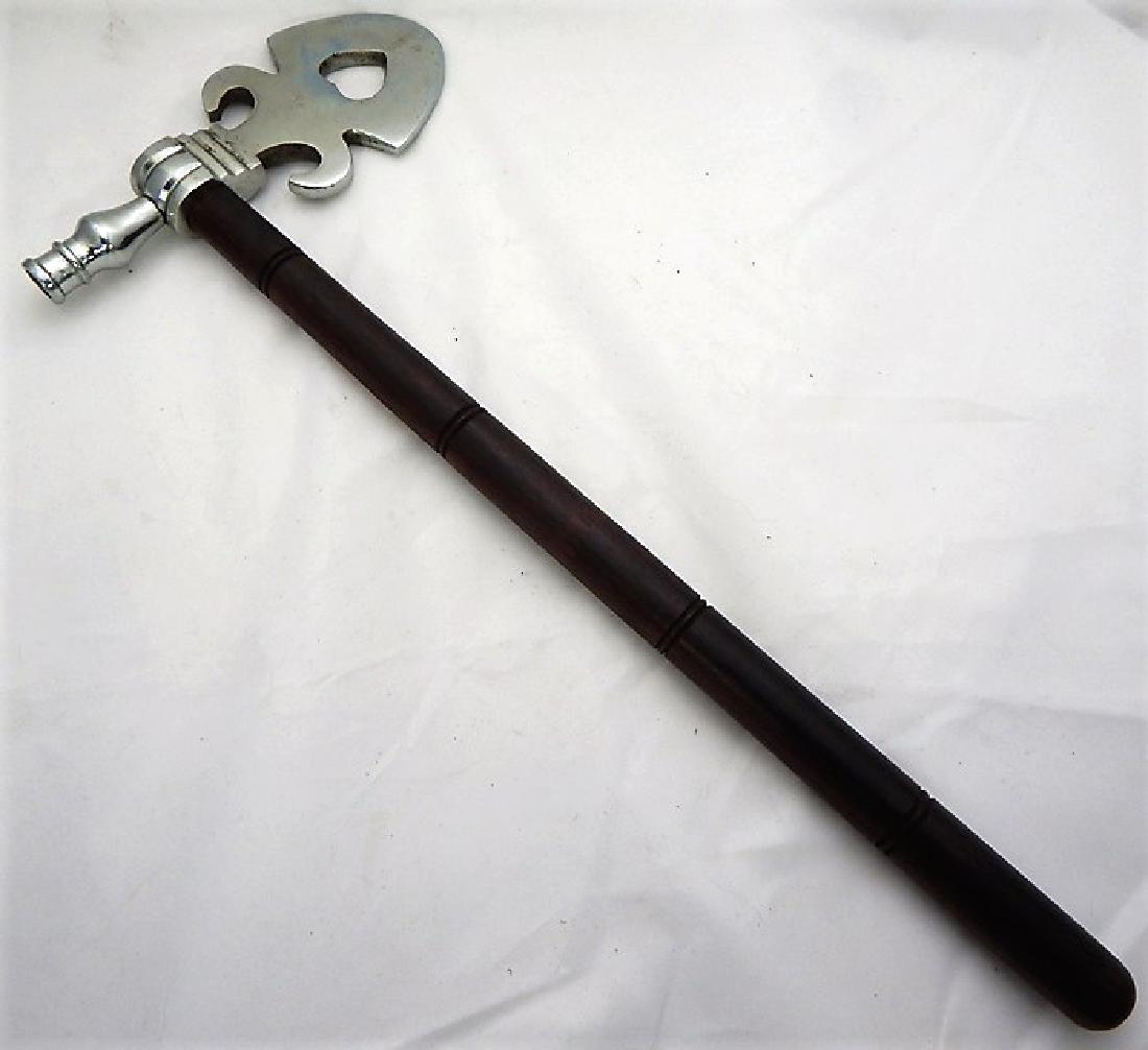 Native American Modern Pipe Tomahawk (1 of 3)