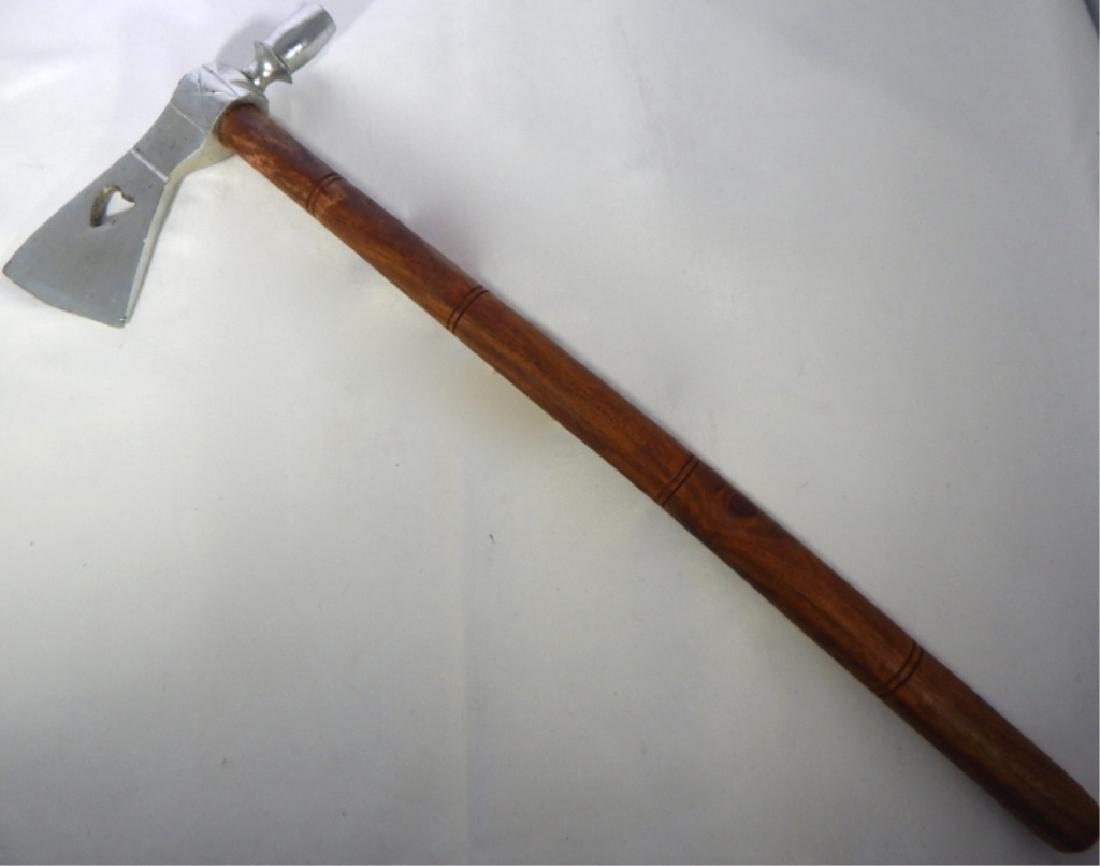 Native American Modern Pipe Tomahawk (1 of 3)