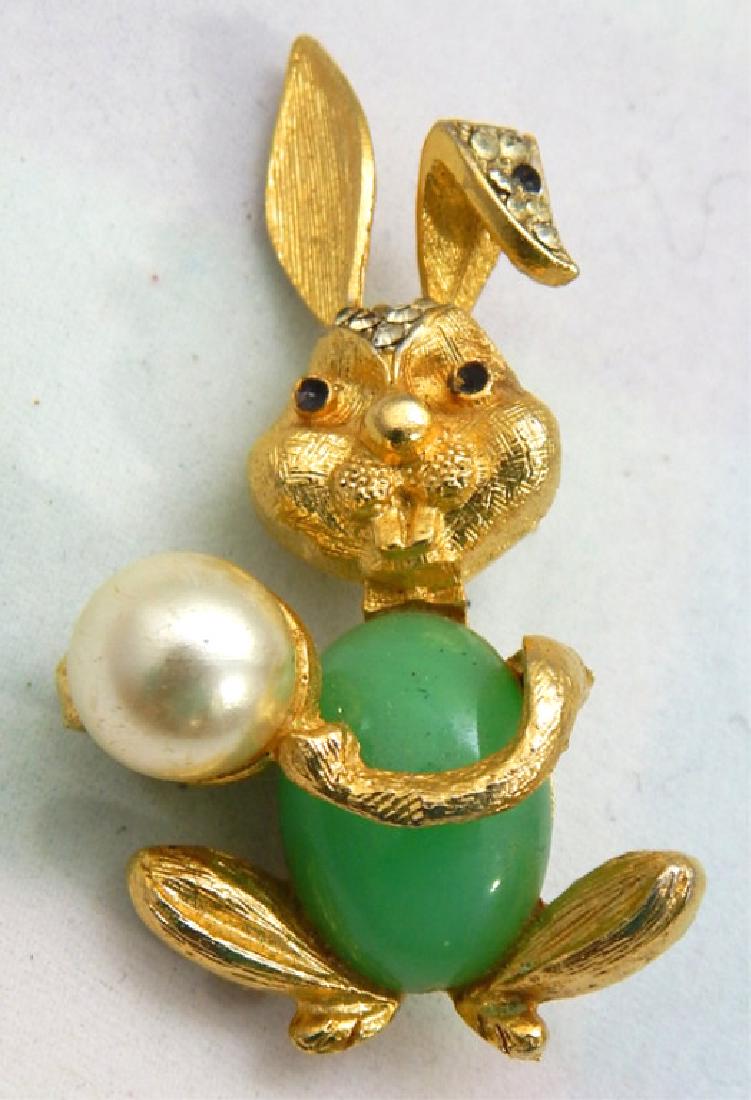 Vintage Jade, Pearl & Rhinestone Rabbit Brooch: Jade cabochon in center, rabbit holding a pearl and has rhinestones on top of head and on ear. Measures 2".