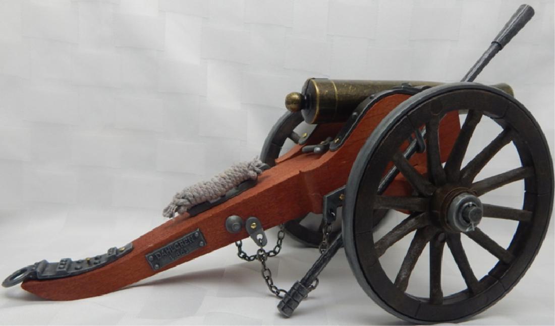Vintage Dahlgren 1,861 Miniature Cannon (1 of 5)