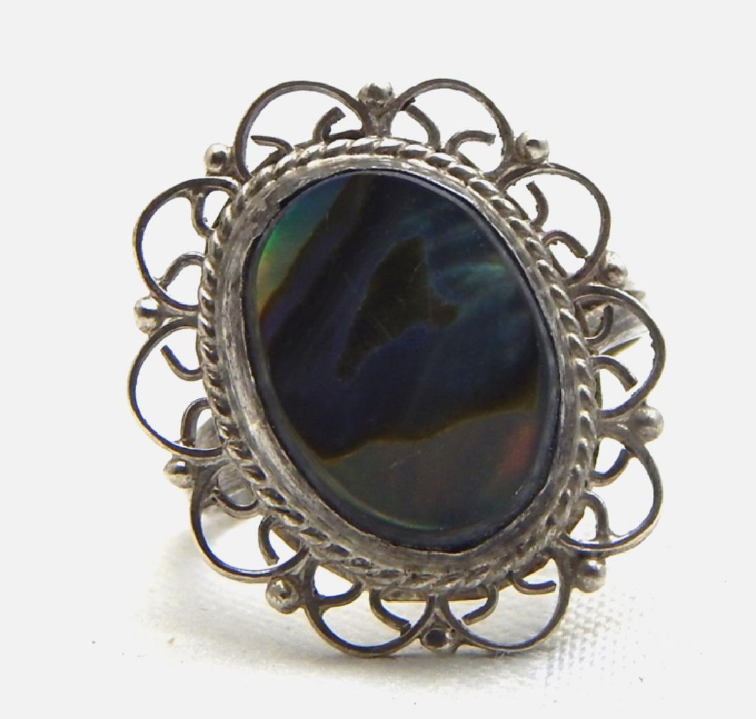 Sterling Silver and Abalone Ring: Size 5 1/2. Total weight 3 grams.