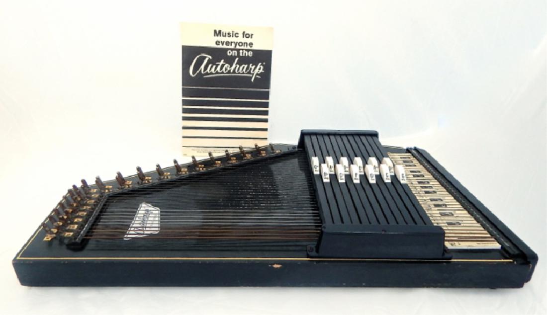 Vintage Instrument Autoharp By Oscar Schmidt (1 of 7)