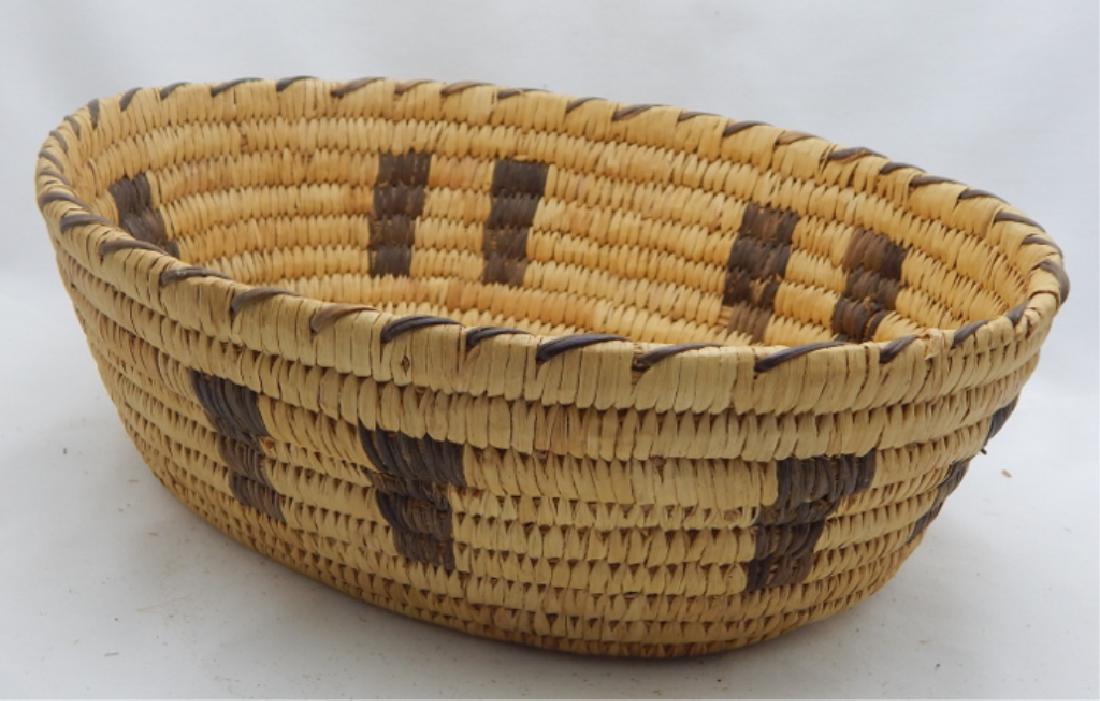 Vintage Native American Hand Made Basket (1 of 3)