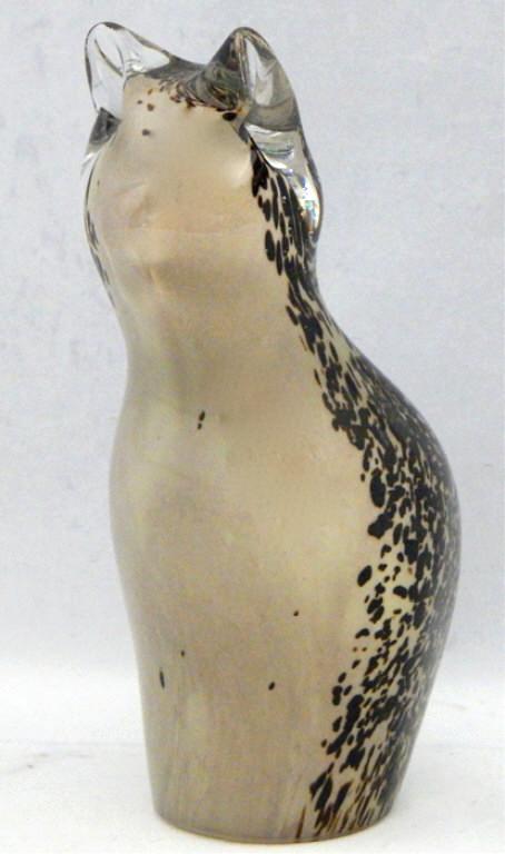 Vintage Wedgwood Art Glass Cat Paperweight: Marked. Measures 7". Estimate $30 - $50 Starting Bid $10