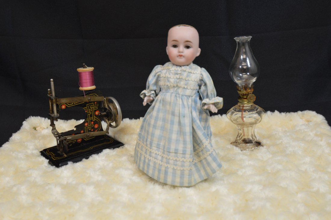 Antique All Bisque Stiff Neck 7 1/2" (1 of 5)