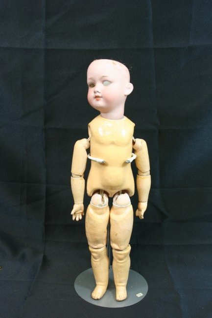 Am 390 Bisque Doll 18" (1 of 6)