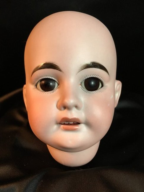 Antique Bisque Socket Head (1 of 5)